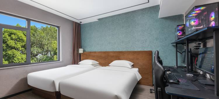 美娱·星峰电竞酒店(岳阳火车站步行街店)图片