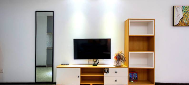 深圳木棉湾酒店(罗湖老街地铁站店)图片