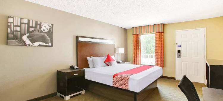 OYO阿肯色特克萨卡纳三一高速公路I-30酒店(OYO Hotel Texarkana Trinity AR Hwy I-30)图片