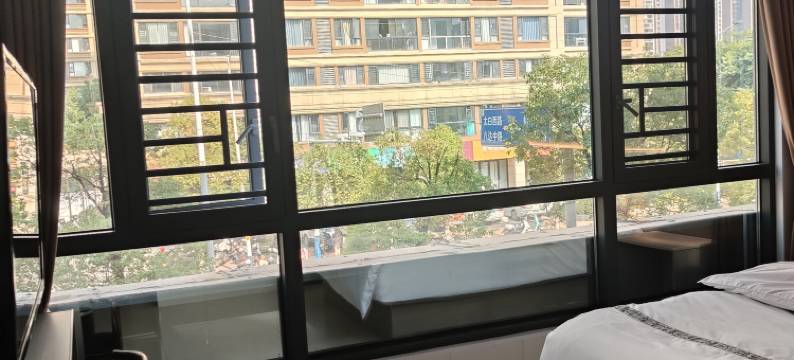 云逸民宿(爱莲湖公园店)图片