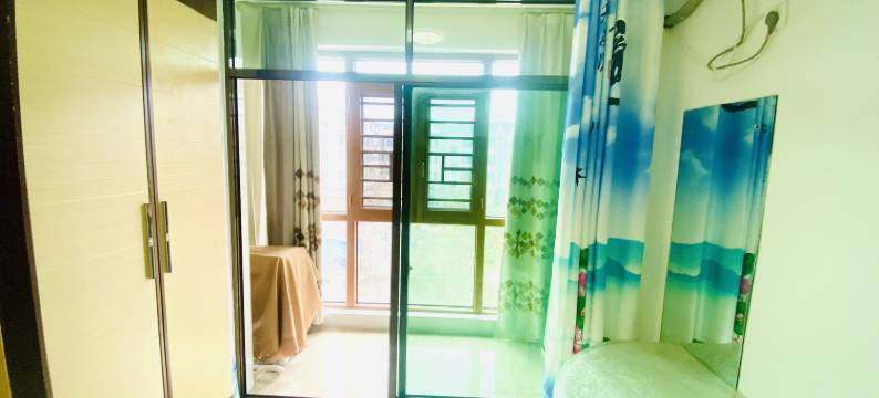 水云间云天窗图片