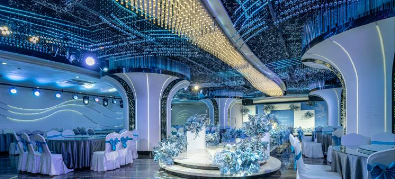 季枫国际酒店(博乐站万象汇店)图片