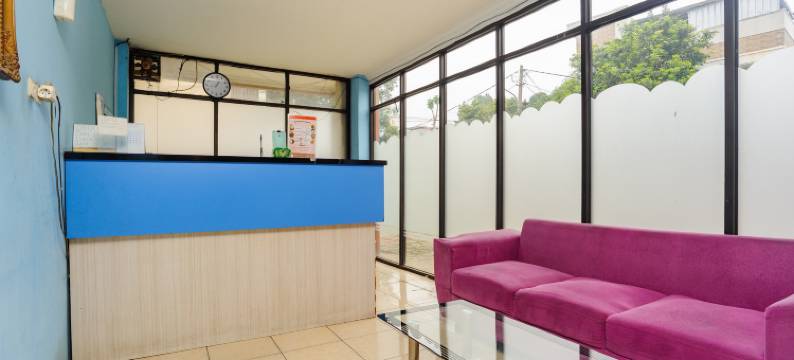 RedDoorz near GOR POPKI图片