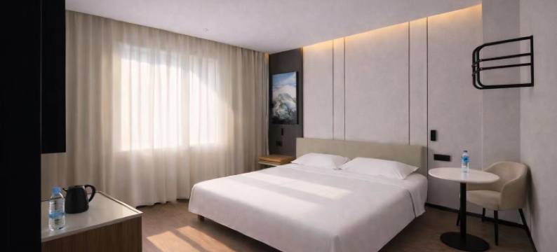 华驿精选酒店(大连站地铁站F口东关街历史文化街区店)图片