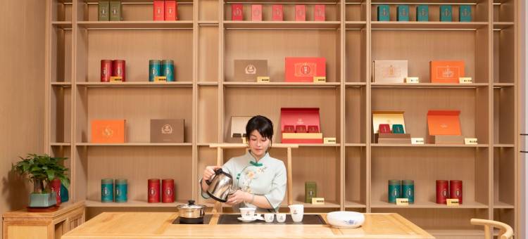 和平同湖月酒店图片