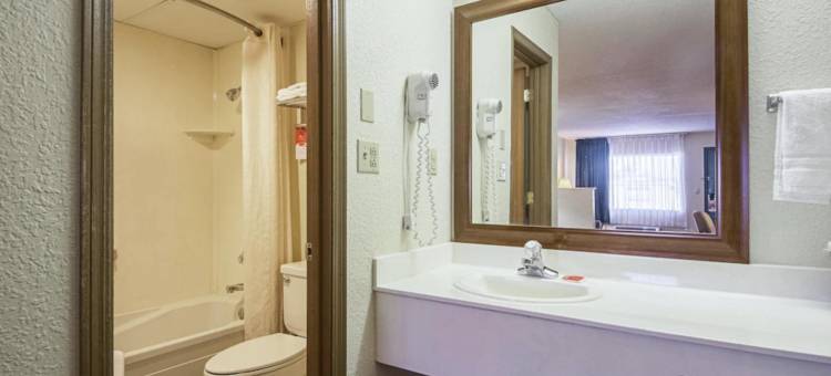 Eco Lodge 本顿维尔I 49附近酒店及套房(Eco Lodge Inn & Suites Bentonville near I 49)图片