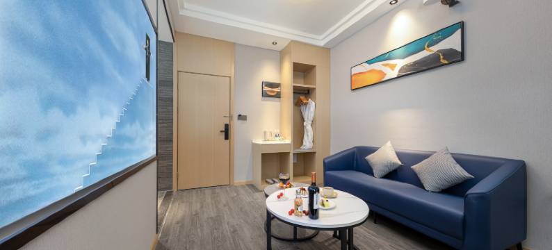 艺龙安云酒店(武汉大学街道口地铁站店)图片