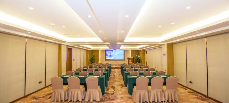 华联大酒店(贵阳喷水池地铁站店)图片