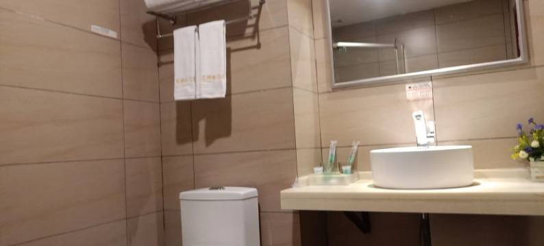 兰花桦大酒店(银川南门广场店)图片