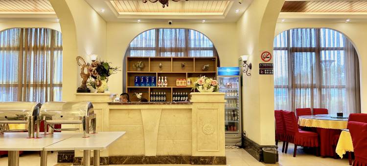 绿岛白帆假日酒店(黄金海岸三纬路店)图片