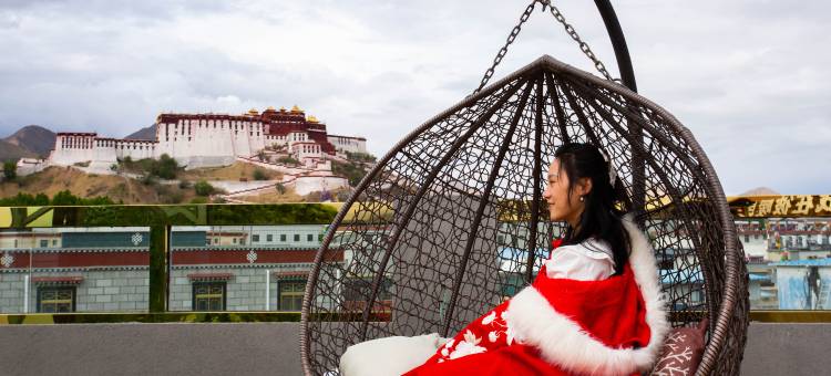 拉萨彼暧民宿(布达拉宫店)图片