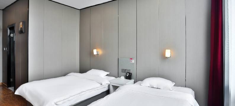 都市118精选酒店(青岛城阳富达国际汽贸城店)图片