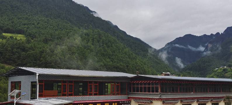 尼汝六妹客栈图片