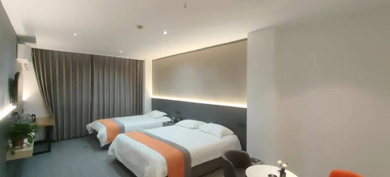 格林电竞酒店(丰县汽车站店)图片