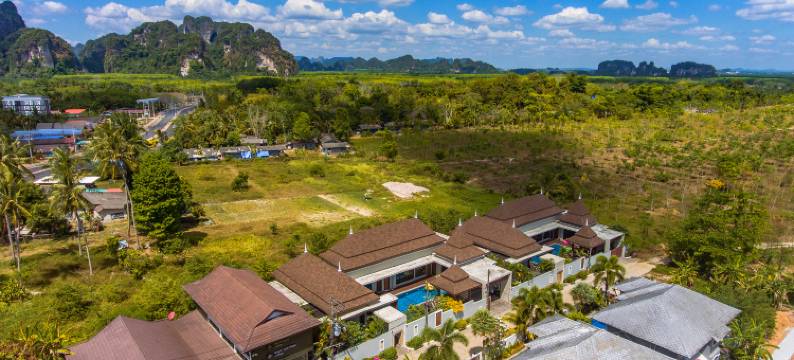 班桑地亚泳池别墅-免费嘟嘟车服务(Baan Santhiya Private Pool Villas - Free Tuk-Tuk Service to the Beach!)图片