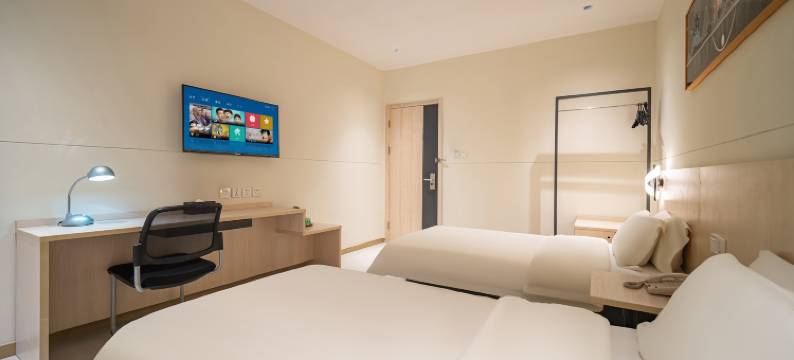 加荔酒店(观山湖公园贵阳一中店)图片