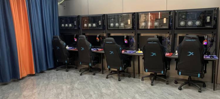 桦南零点电竞酒店图片