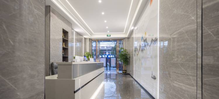 小鹿辰客·黎锦智能酒店(陵水英州清水湾店)图片