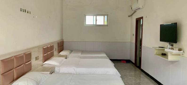 平顺穽底·挂壁居图片