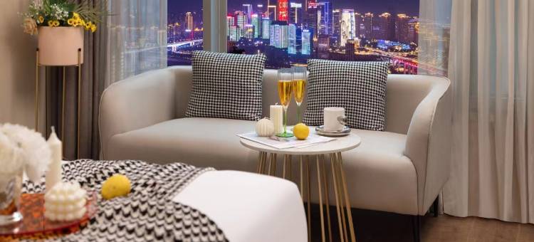 艺选酒店(重庆解放碑步行街洪崖洞店)图片