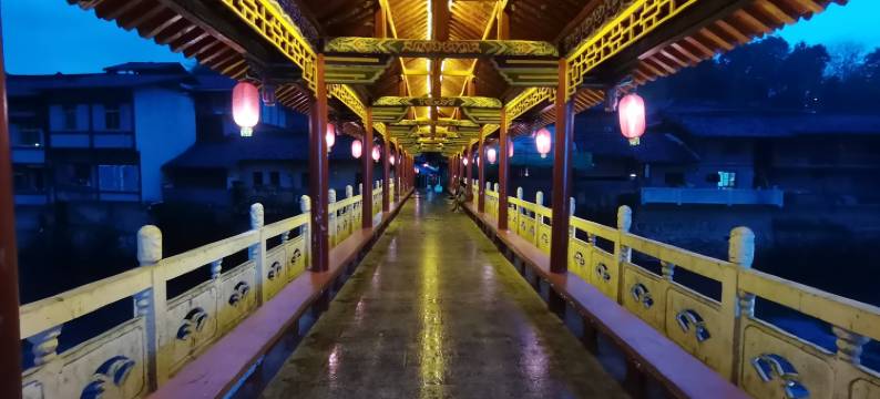 青木川枕溪山河观景民宿图片