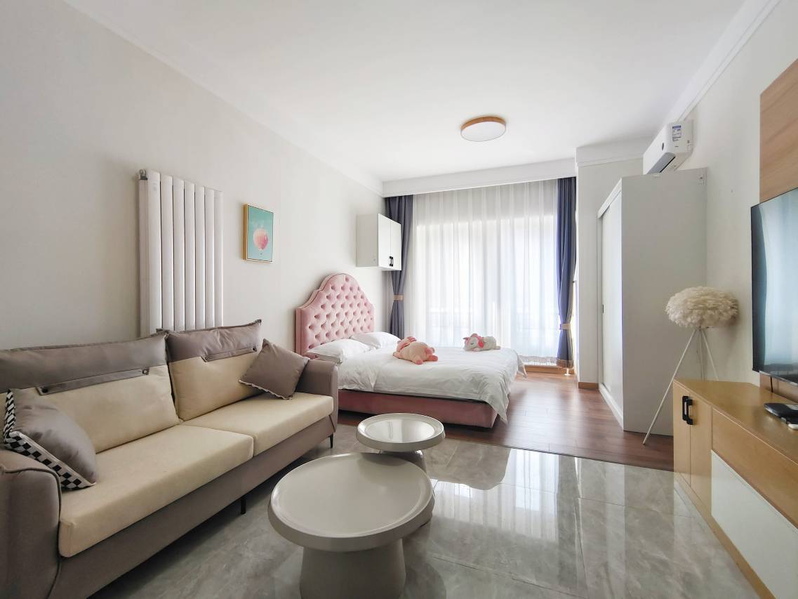 旁客·乐活公寓式酒店(海亮广场振华广场店)