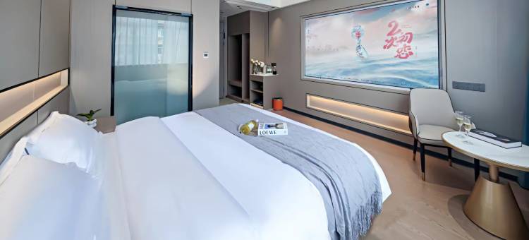 轻住酒店(滕王阁青山路口地铁站店)图片