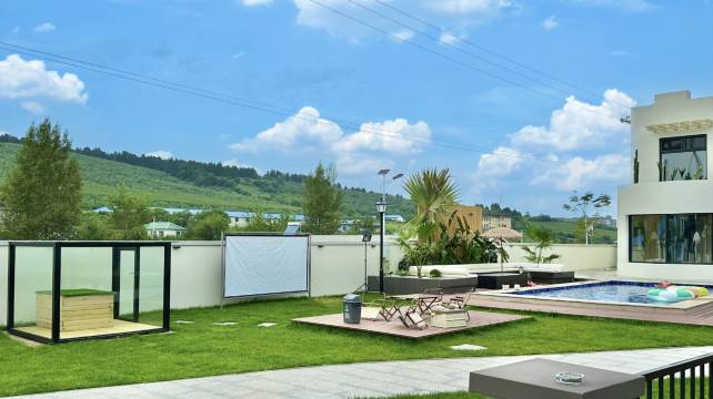 延吉云栖枫林里泳池私汤民宿(延吉朝阳川机场店)图片