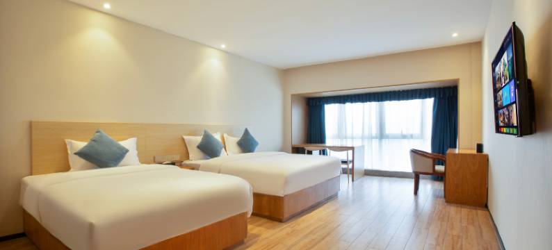 城遇漫步酒店(瑶湖师大奥体中心地铁站店)图片