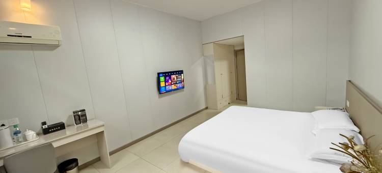南昌鑫鲲鹏大厦酒店(洪都中学店)图片
