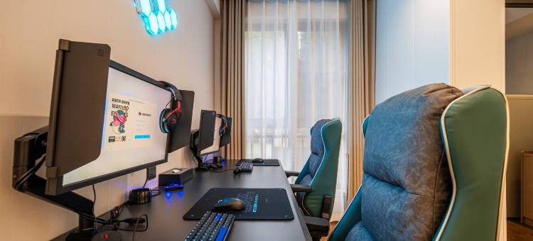 网鱼电竞酒店(成都龙湖时代天街电子科大店)图片