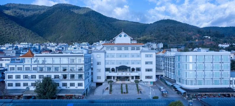 金禄大酒店(澄江抚仙湖禄充风景区店)图片