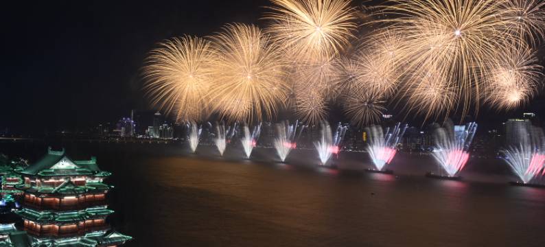 南昌滕王阁美居江景酒店图片