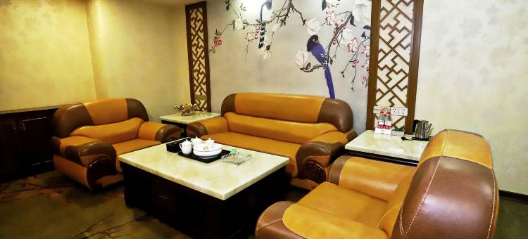 汕头欢乐唱智能酒店(潮阳汽车客运站店)图片