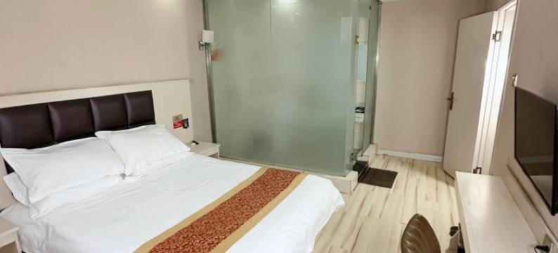 周口鸿运酒店(客运中心站五一广场店)图片