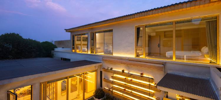 夏蝉鸣酒店(阜阳师范大学商厦中心店)图片