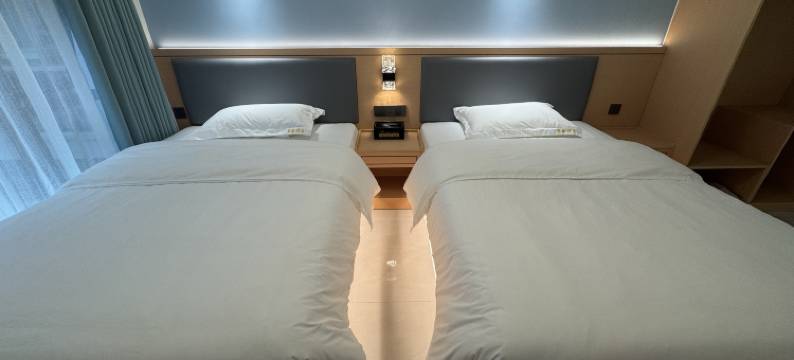 致美轻奢影院民宿(云创谷店)图片
