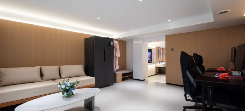 摩顶云熙电竞酒店(曹魏古城胖东来时代广场店)图片