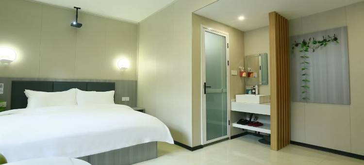 晴岚居民宿(开封河南大学金明广场店)图片