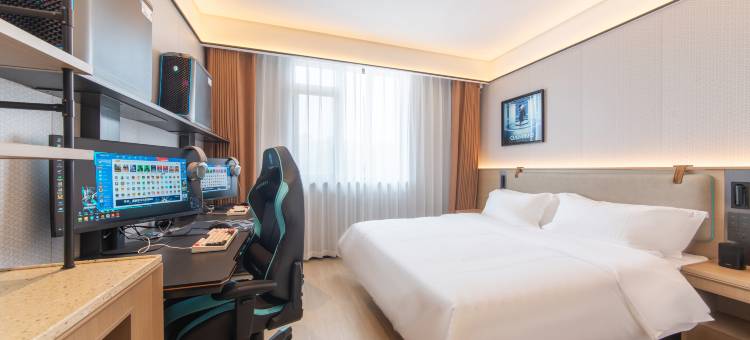 雷神电竞酒店(青岛黄岛科技大学店)图片