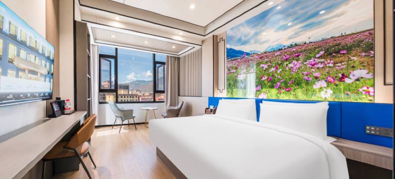 兰欧尚品酒店(甘孜巴塘店)图片