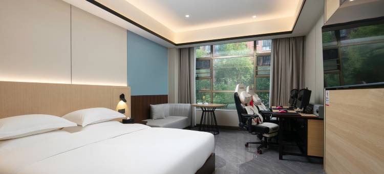 志宇网鱼电竞商务酒店(华隆步步高万达店)图片