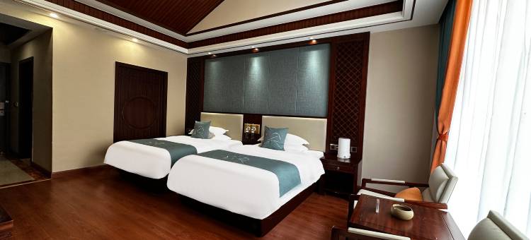 理塘峰行驿酒店图片