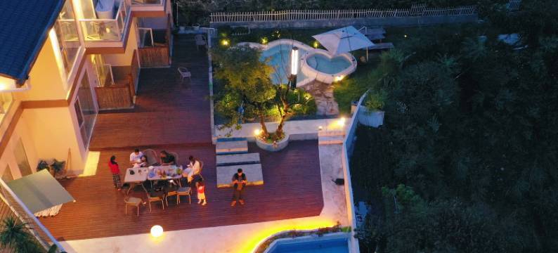 浮予·温泉Villa观景民宿(海螺沟店)图片