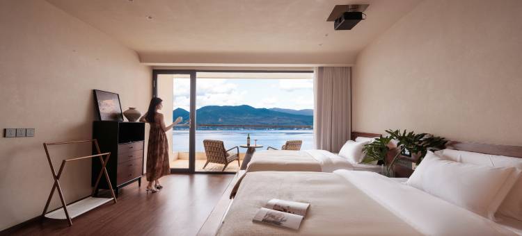 帛海云语丨山水之镜聆感森氧度假庄园Villa(纳帕海店)图片
