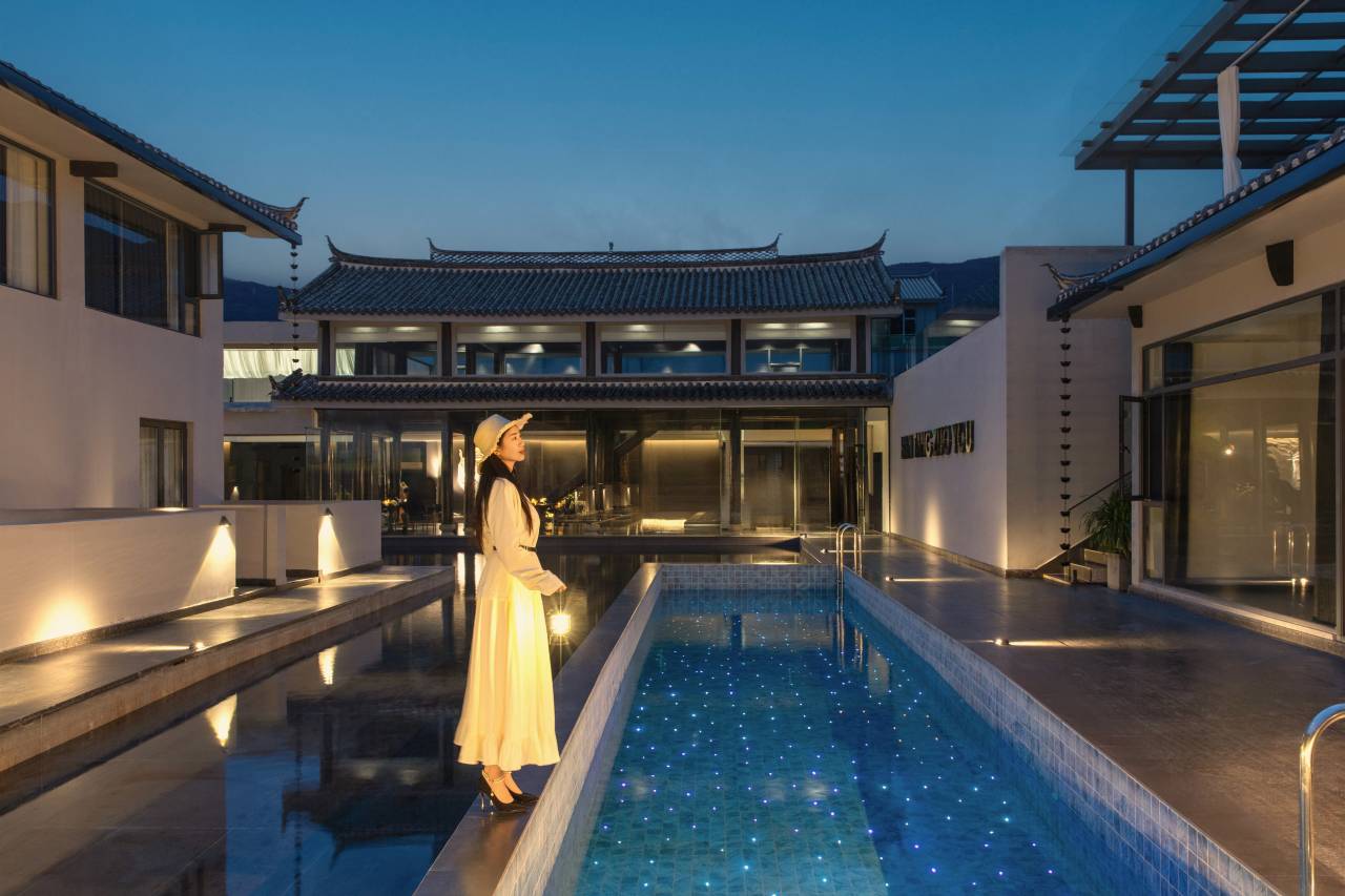 丽江半塘佐佑·观山见雪·私汤疗愈酒店(白沙古镇店)图片