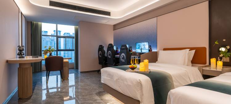 叶与晨电竞电影酒店(曼哈顿广场燕庄地铁站店)图片