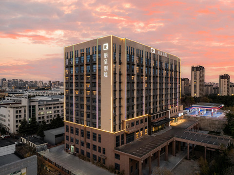 丽呈别院(威海北站火炬八街店)