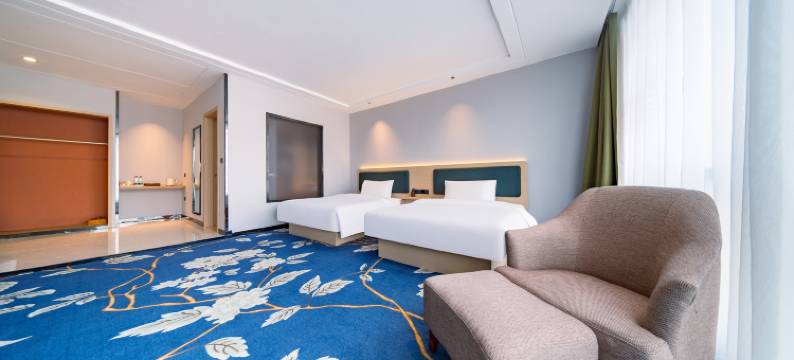 璞悦河景酒店(兰州中心七里河地铁站店)图片