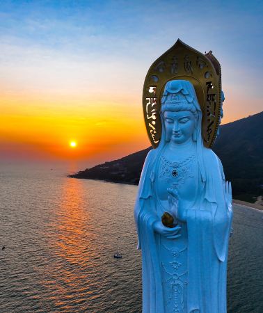 5D4N • Hainan + Sanya + Wanning discover the most beautiful road in Shimei Bay, explore the Shenzhou Peninsula Lighthouse, enjoy surfing in Sanya